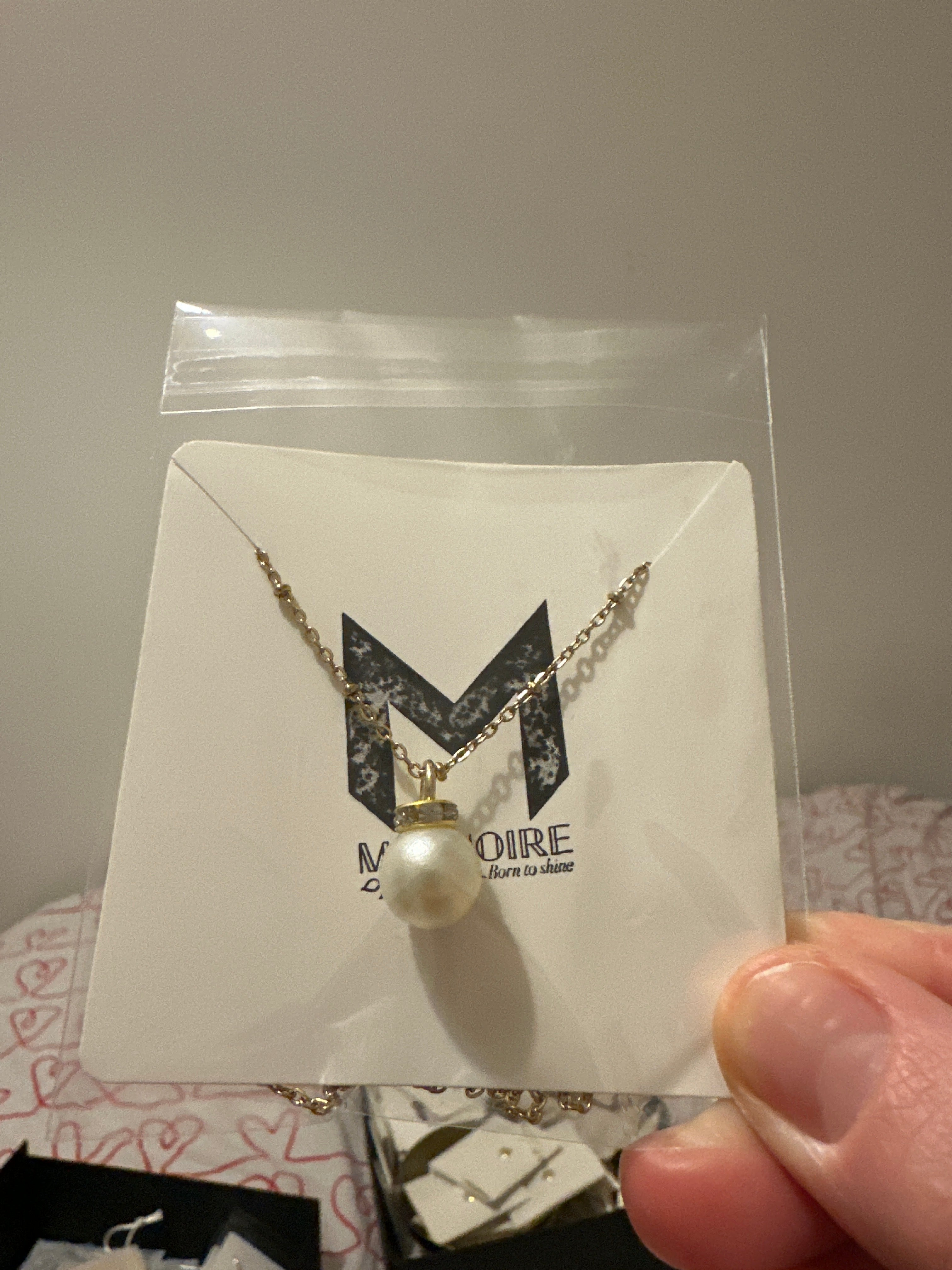 Halsband med Pärlberlock