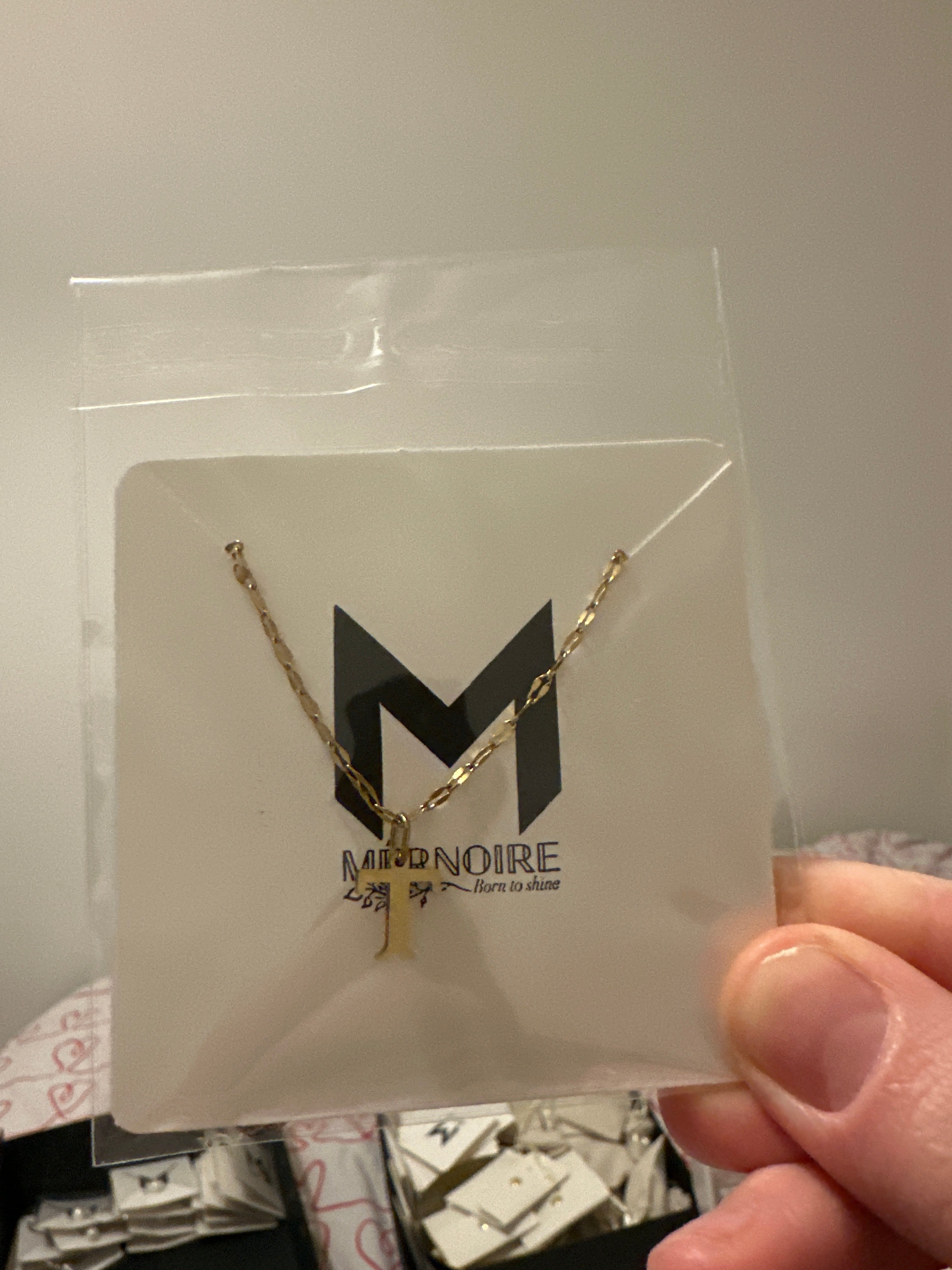 Halsband med Bokstavsberlock