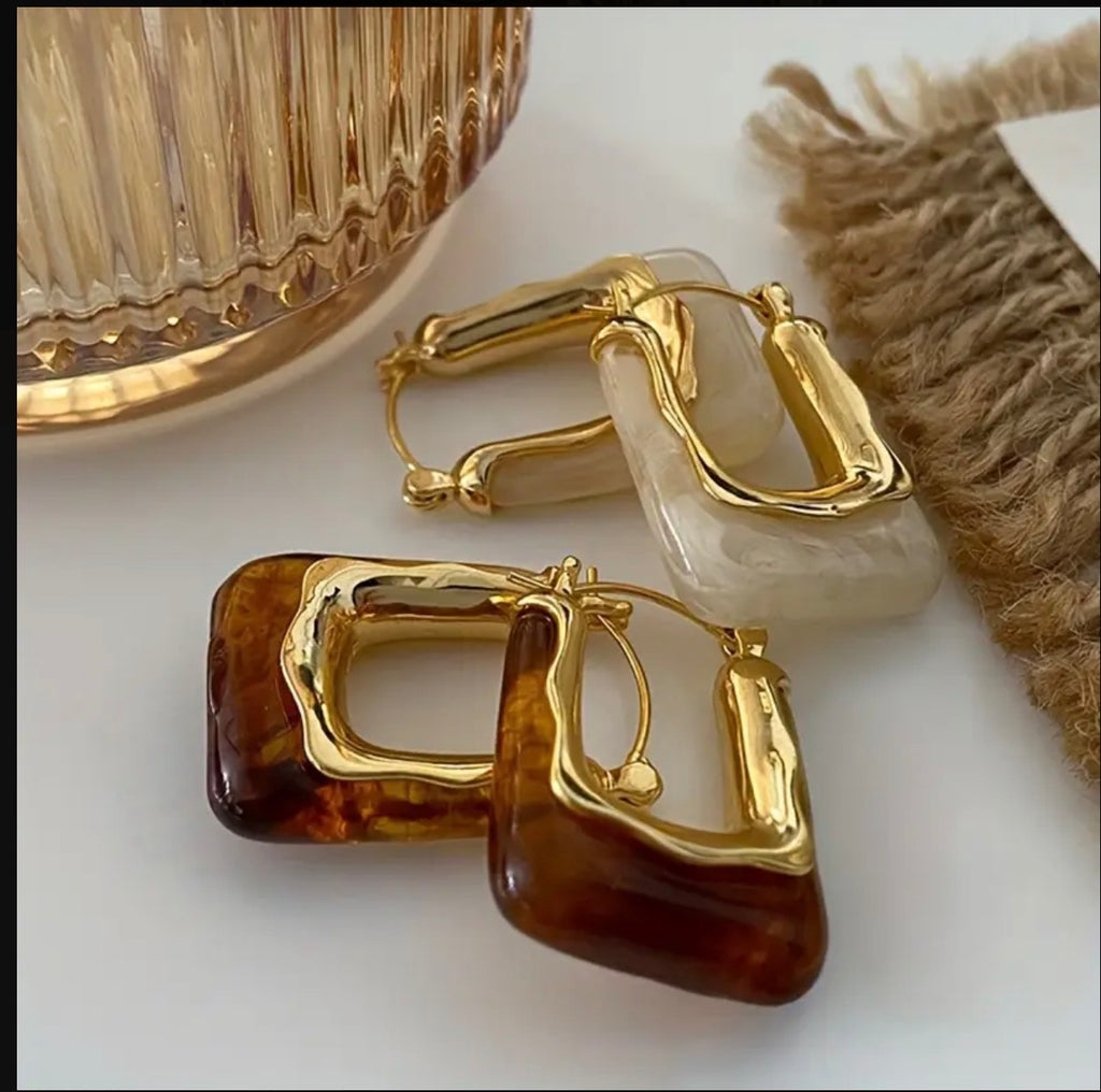 U-formade Ringörhängen - Elegant Vintage Design